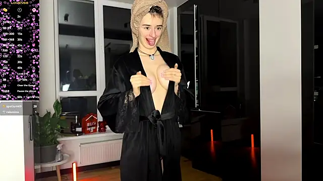 Snapshot of TwinTemptations chatting on February 13, 2026, 5:53 pm TwinTemptations online show from February 13, 2026, 5:53 pm