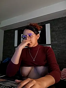 Hairydoll  online show from May 11, 2026, 9:34 pm