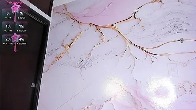 elizabeth swan18 online show from March 4, 2026, 3:07 pm