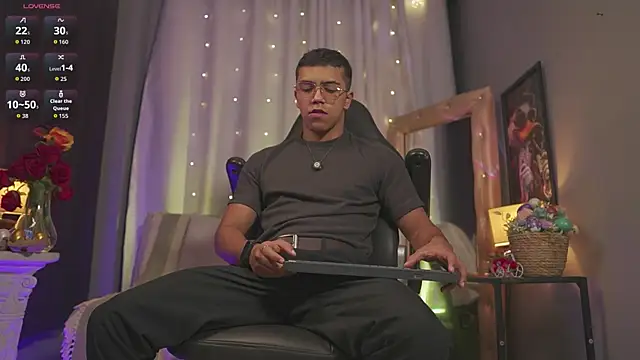 Colstorw  online show from March 28, 2026, 10:04 am