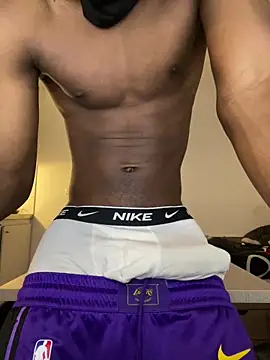 Renoirmonter online show from March 5, 2026, 5:09 pm