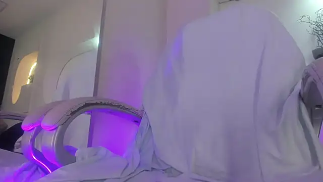 Hot valerygh online show from November 19, 2025, 8:20 pm