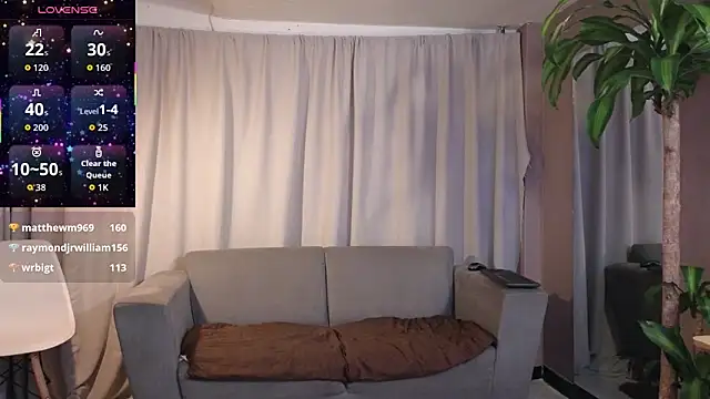 Snapshot of YuliethPetite chatting on February 10, 2026, 11:47 am YuliethPetite online show from February 10, 2026, 11:47 am