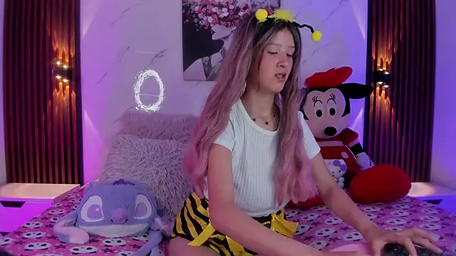 Sophie joyy online show from March 5, 2026, 4:41 am