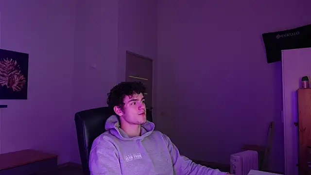 Brad Holloway online show from November 30, 2025, 6:39 am