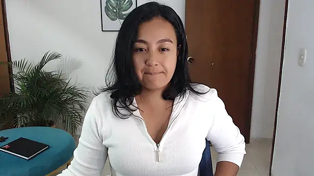 Themagicpotion online show from May 15, 2026, 4:14 pm