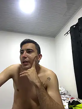 pareja curiosa19 online show from January 11, 2026, 1:32 am