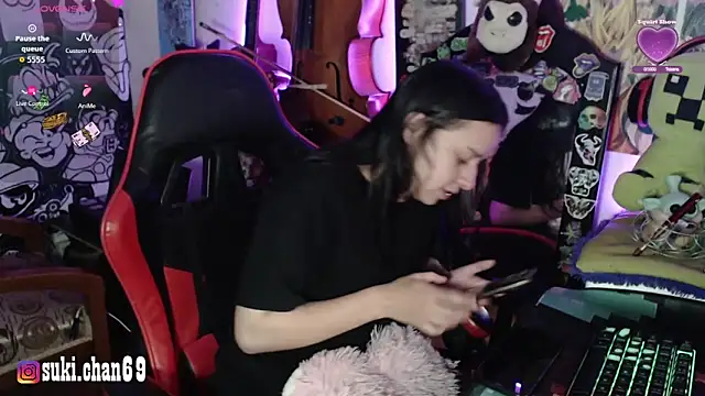 Snapshot of Sukychan_ chatting on November 16, 2025, 8:14 pm Sukychan online show from November 16, 2025, 8:14 pm