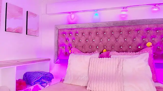 Snapshot of Andy_Leex chatting on February 24, 2026, 8:07 pm Andy Leex online show from February 24, 2026, 8:07 pm