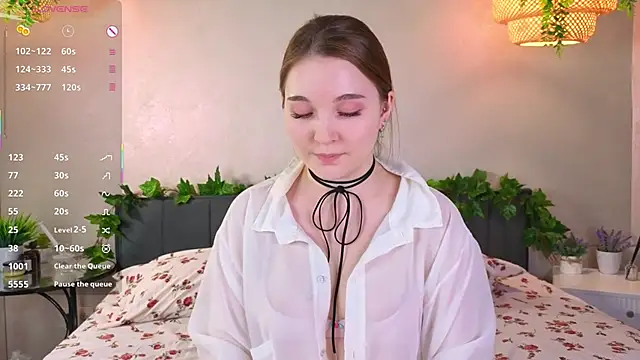 ConstanceHelms online show from December 15, 2025, 5:34 am