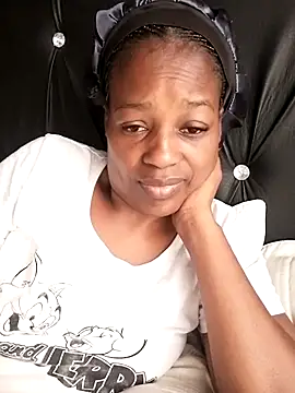 sexylira online show from November 28, 2025, 12:41 pm