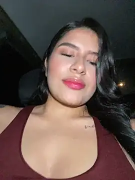 andrea gomes  online show from April 25, 2026, 5:32 am