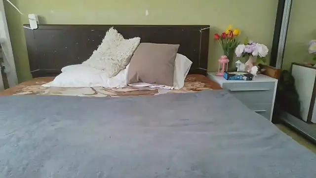 Snapshot of Angelika_Ann chatting on April 20, 2026, 7:55 am Angelika Ann online show from April 20, 2026, 7:55 am