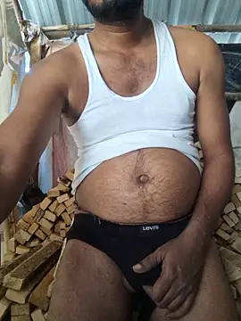 hot integer online show from February 17, 2026, 9:39 am