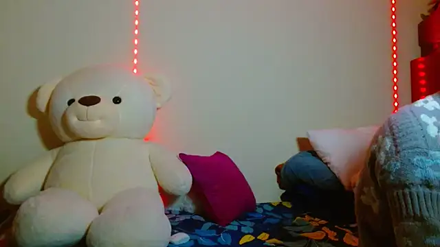 Snapshot of meganxox25 chatting on October 29, 2025, 2:03 am meganxox25 online show from October 29, 2025, 2:03 am