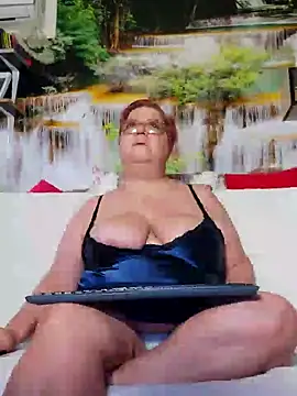 Snapshot of QueenPammy1 chatting on February 4, 2025, 6:14 am QueenPammy1 online show from February 4, 2025, 6:14 am
