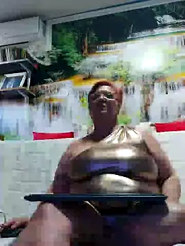 Snapshot of QueenPammy1 chatting on February 9, 2025, 9:47 am QueenPammy1 online show from February 9, 2025, 9:47 am