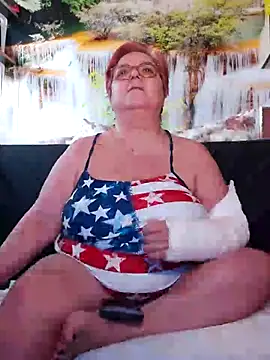 Snapshot of QueenPammy1 chatting on March 14, 2025, 12:51 pm QueenPammy1 online show from March 14, 2025, 12:51 pm