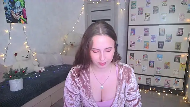 BarbiePieer online show from December 19, 2025, 3:08 pm