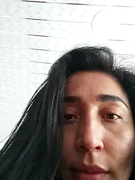 Elowyn online show from September 28, 2025, 8:36 pm