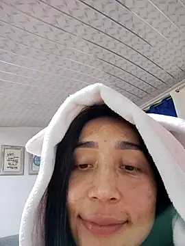 Elowyn online show from October 20, 2025, 2:45 am