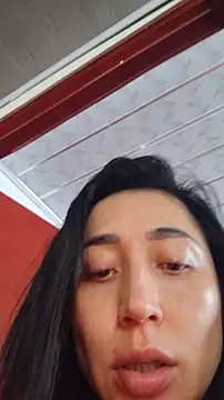 Elowyn online show from March 11, 2026, 7:31 pm