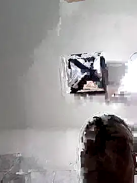 Snapshot of calfran chatting on October 8, 2025, 10:07 pm calfran online show from October 8, 2025, 10:07 pm