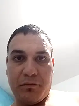 Snapshot of calfran chatting on October 22, 2025, 2:23 am calfran online show from October 22, 2025, 2:23 am