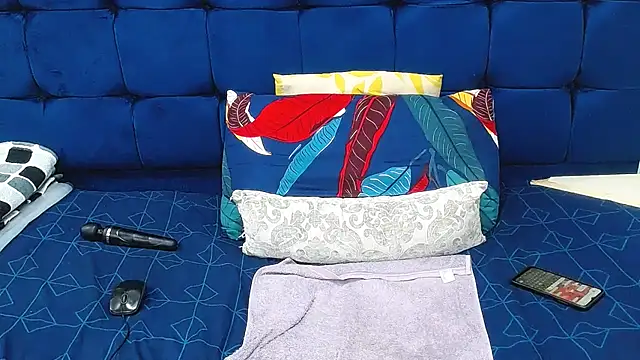 AriesCake online show from February 10, 2026, 7:07 pm