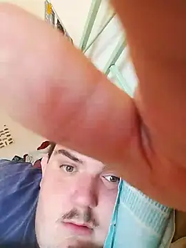 Snapshot of Piono chatting on March 18, 2025, 11:41 am Piono online show from March 18, 2025, 11:41 am