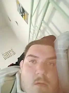 Snapshot of Piono chatting on March 20, 2025, 5:04 pm Piono online show from March 20, 2025, 5:04 pm