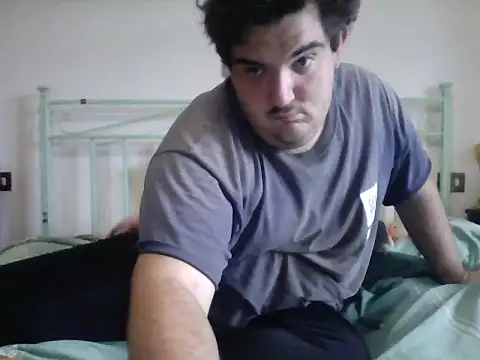 Snapshot of Piono chatting on November 17, 2025, 7:58 am Piono online show from November 17, 2025, 7:58 am