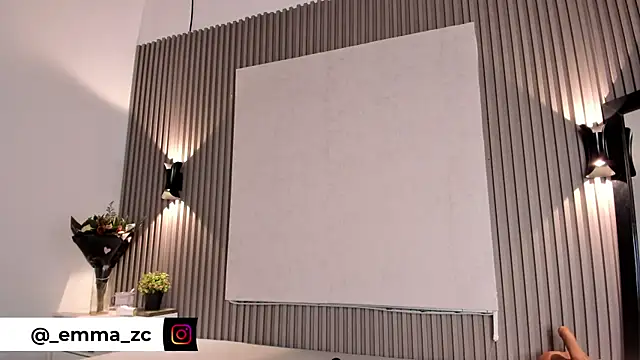 Emmazc  online show from November 8, 2025, 8:29 pm