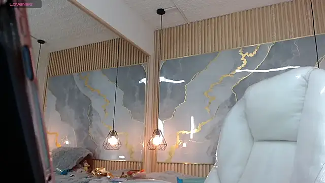 Snapshot of nei_girl chatting on February 26, 2026, 11:42 am nei girl online show from February 26, 2026, 11:42 am