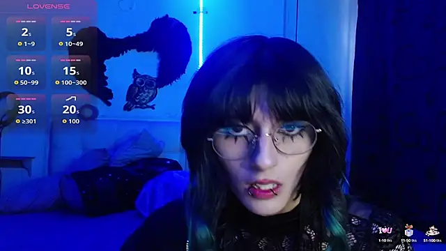 goth minerva online show from September 24, 2025, 1:58 pm