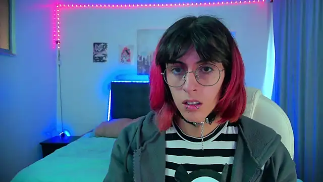 goth minerva online show from February 11, 2026, 1:38 pm