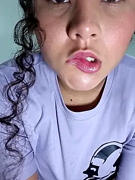 Snapshot of daika31 chatting on October 21, 2025, 12:00 am daika31 online show from October 21, 2025, 12:00 am