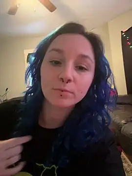 Snapshot of oliviahazee chatting on February 1, 2026, 8:51 pm oliviahazee online show from February 1, 2026, 8:51 pm