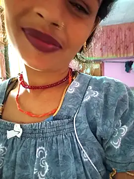 Eshna Dabral online show from October 22, 2025, 2:34 am