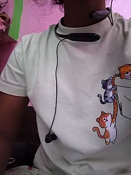 Eshna Dabral online show from October 28, 2025, 2:59 am