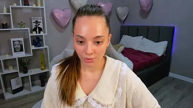 MelanieAlves online show from February 27, 2026, 6:08 pm