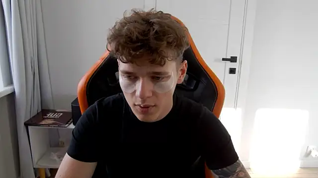 DanyDavis online show from March 4, 2026, 8:53 am