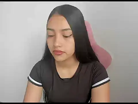 karely sweet  online show from June 18, 2026, 1:59 pm