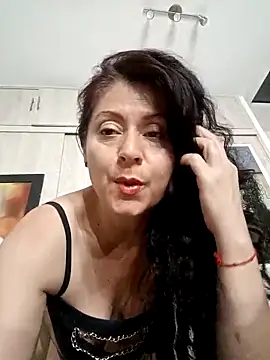 Snapshot of lunadicty chatting on April 24, 2026, 4:59 am lunadicty online show from April 24, 2026, 4:59 am