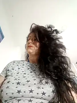 Snapshot of lunadicty chatting on May 8, 2026, 3:34 am lunadicty online show from May 8, 2026, 3:34 am