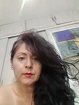 Snapshot of lunadicty chatting on May 15, 2026, 11:23 pm lunadicty online show from May 15, 2026, 11:23 pm
