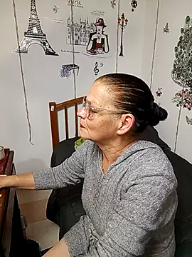 katrina perez online show from February 5, 2026, 12:04 am