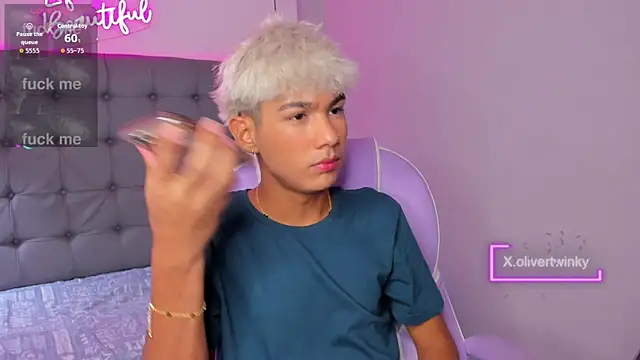 OliverTwinky online show from September 9, 2025, 5:40 am