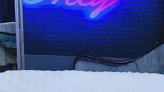 AlessiaCroft online show from April 10, 2026, 4:17 am