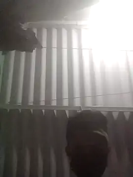 HannanKhan25 online show from December 17, 2025, 8:59 pm